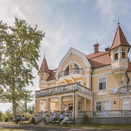 Holiday home Holiday Kopaszdomb Haz-fonyod
